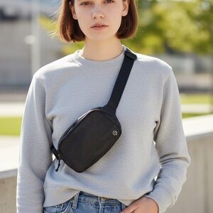 Lululemon Everywhere Belt Bag Camo 9"x 5" Pack Outdoor